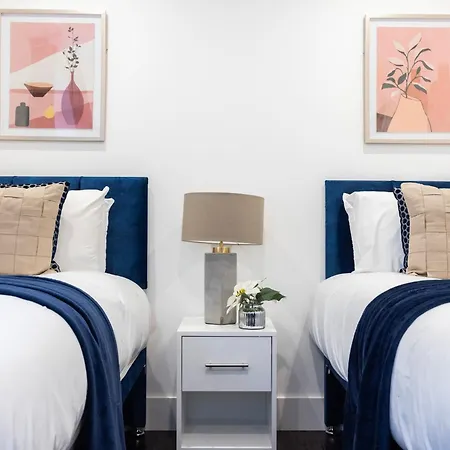 Block Of Apartments In Croydon ,Long Stays , Weekly & Monthly Offers , Contractors , Relocations , Leisure & Family Stays Esterno foto