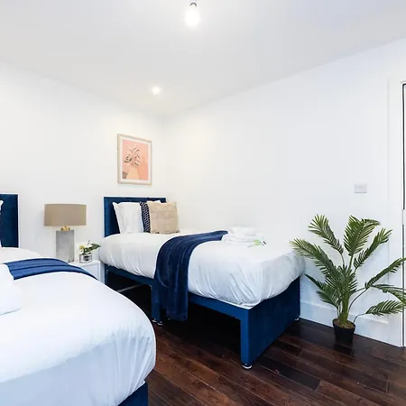 Block Of Apartments In Croydon ,Long Stays , Weekly & Monthly Offers , Contractors , Relocations , Leisure & Family Stays Esterno foto