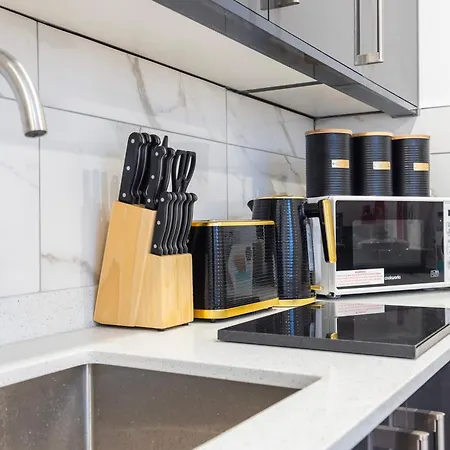 Block Of Apartments In Croydon ,Long Stays , Weekly & Monthly Offers , Contractors , Relocations , Leisure & Family Stays Esterno foto