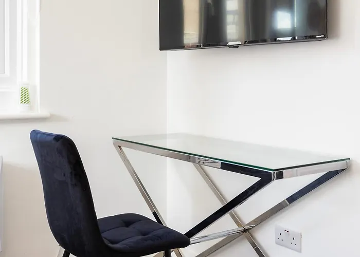 Block Of Apartments In Croydon ,Long Stays , Weekly & Monthly Offers , Contractors , Relocations , Leisure & Family Stays