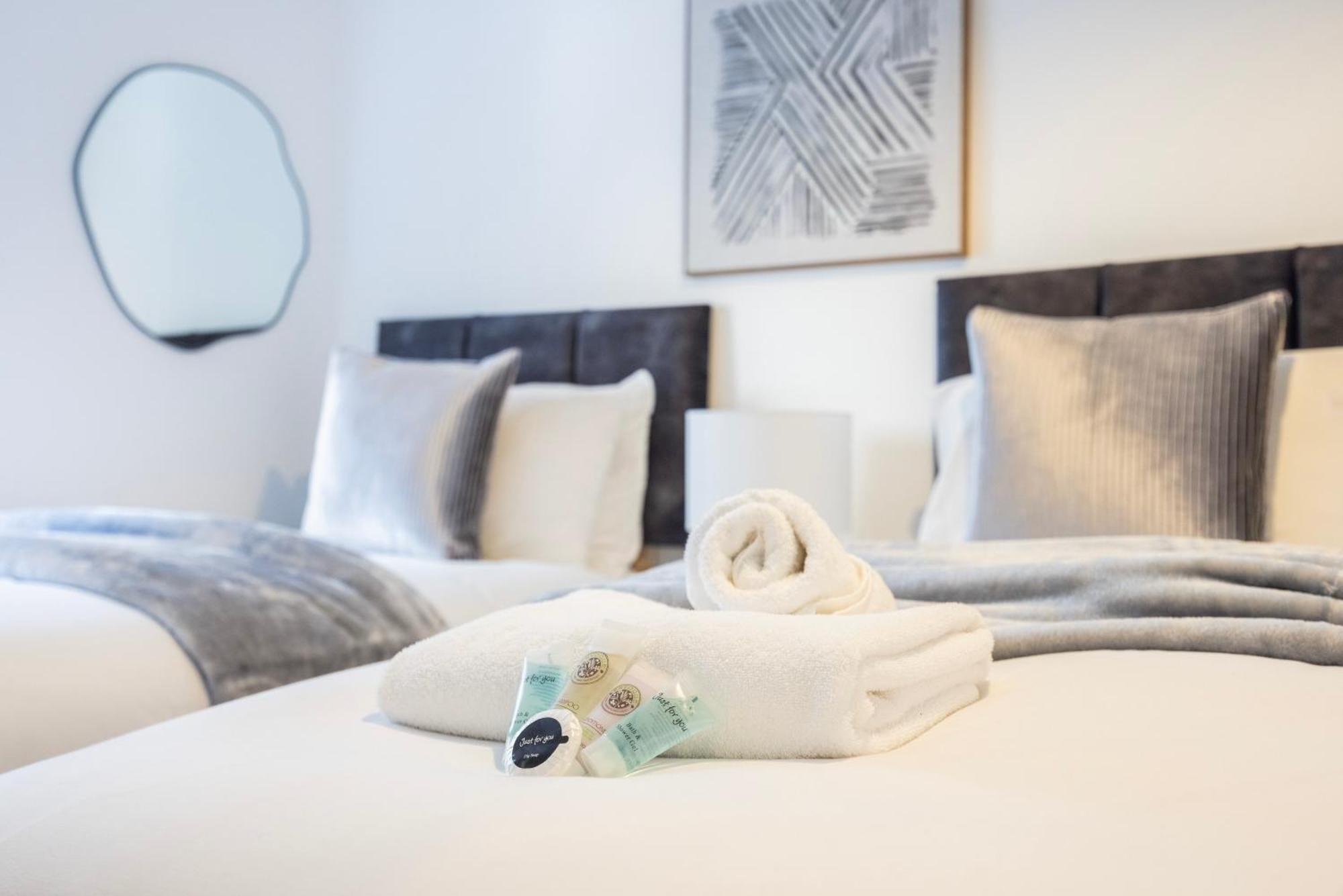 Block Of In ,long , Weekly & Monthly Offers , Contractors , Relocations , Leisure & Family *