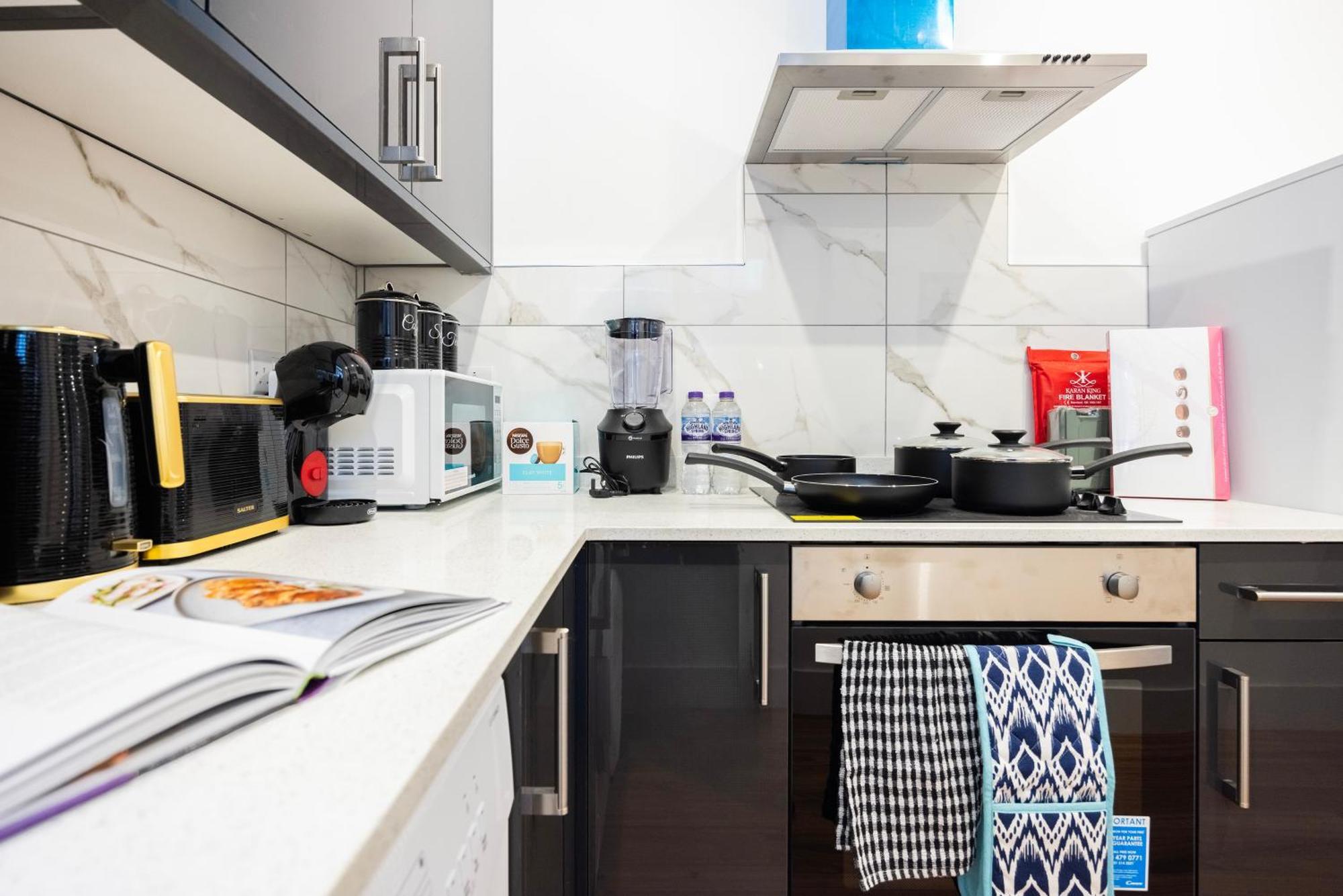 Appartamento Block Of In ,long , Weekly & Monthly Offers , Contractors , Relocations , Leisure & Family