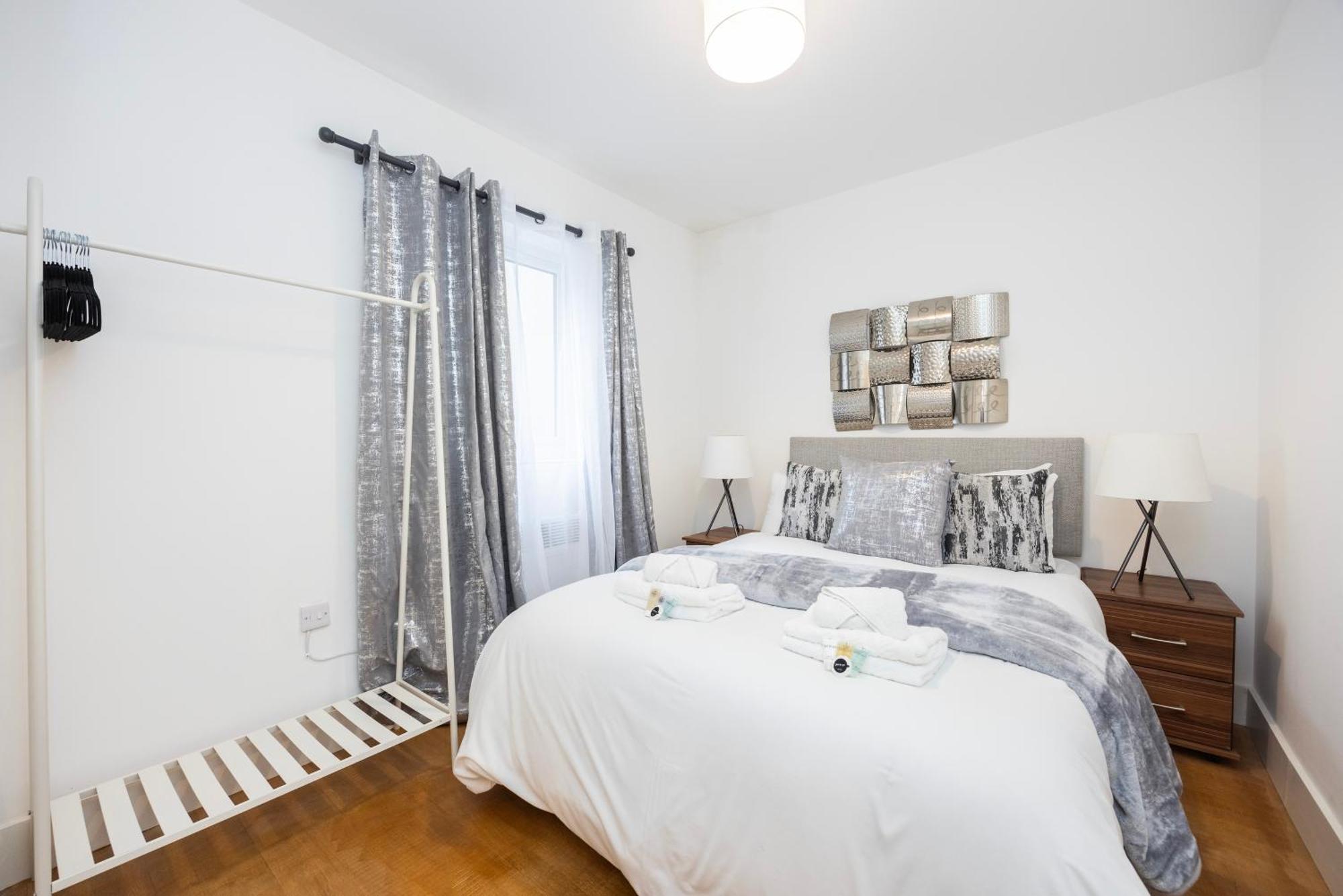 Block Of In ,long , Weekly & Monthly Offers , Contractors , Relocations , Leisure & Family Appartamento
