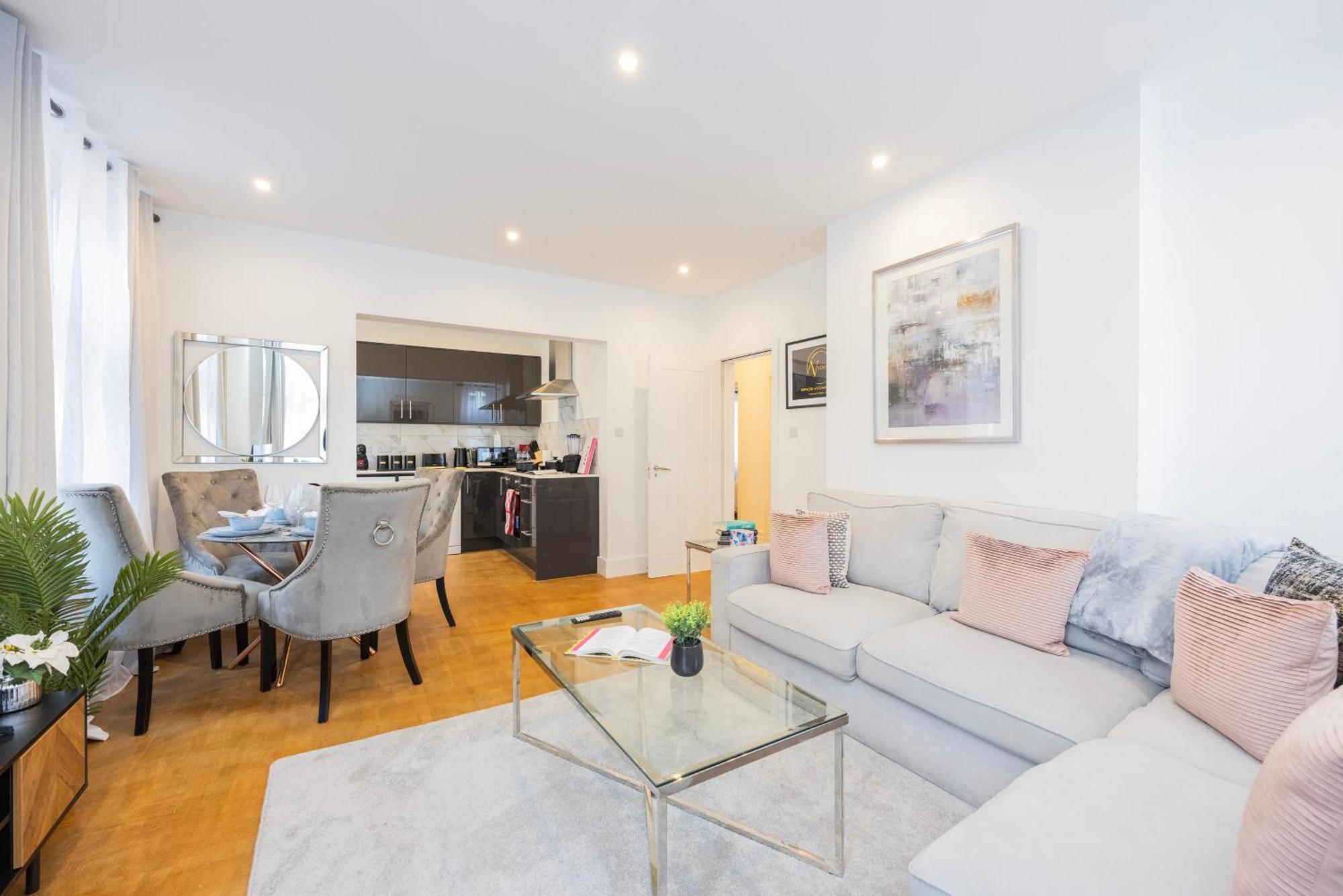 Block Of In ,long , Weekly & Monthly Offers , Contractors , Relocations , Leisure & Family