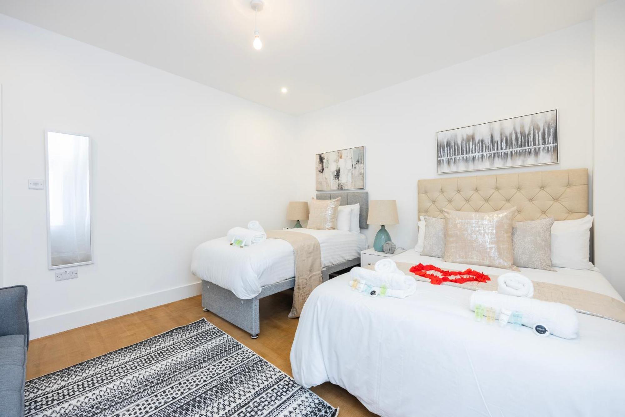 Appartamento Block Of In ,long , Weekly & Monthly Offers , Contractors , Relocations , Leisure & Family *