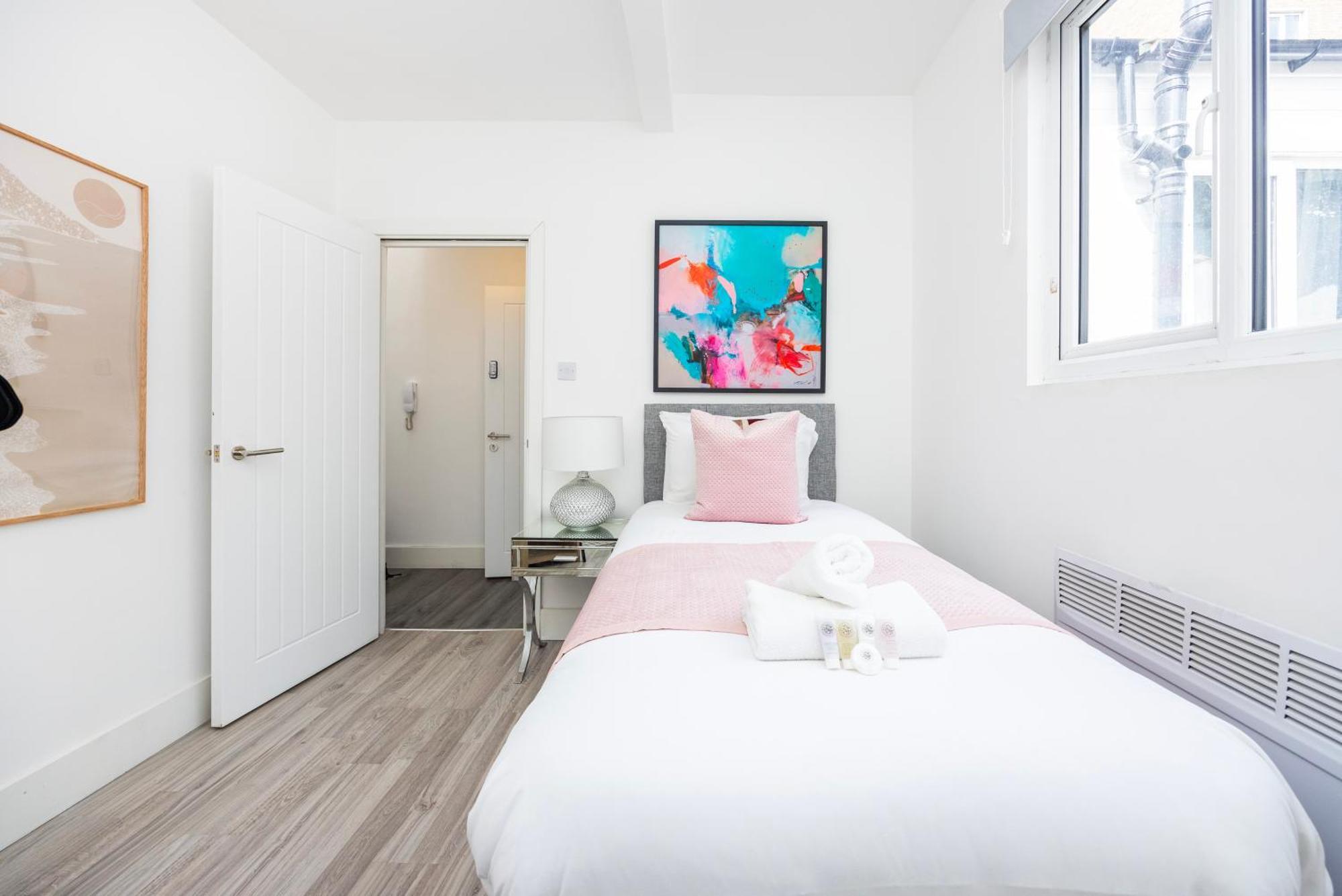 Appartamento Block Of In ,long , Weekly & Monthly Offers , Contractors , Relocations , Leisure & Family
