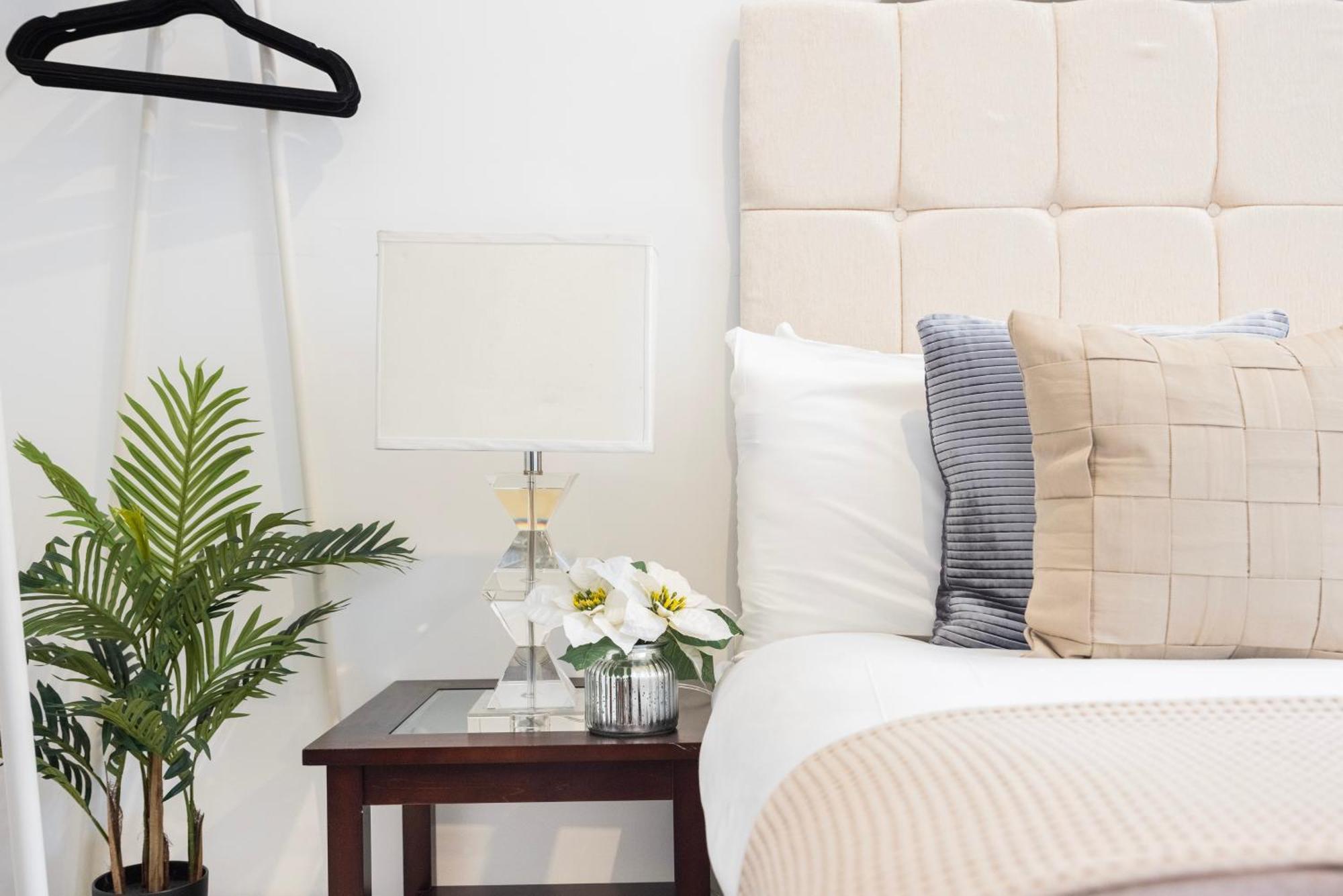 Block Of In ,long , Weekly & Monthly Offers , Contractors , Relocations , Leisure & Family *
